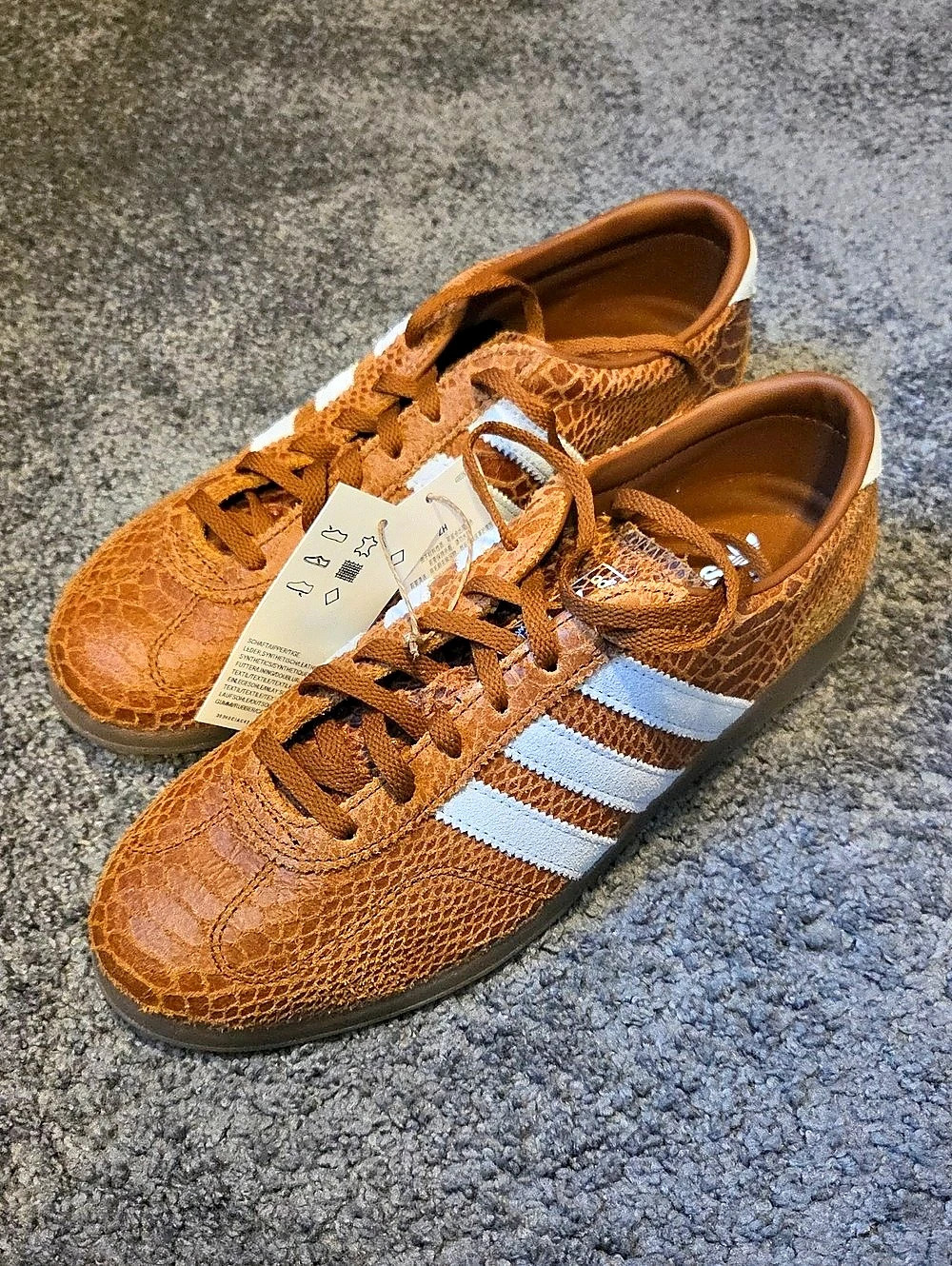 Adidas Gazelle Lo Pro W Sneakers Brown & White US 9